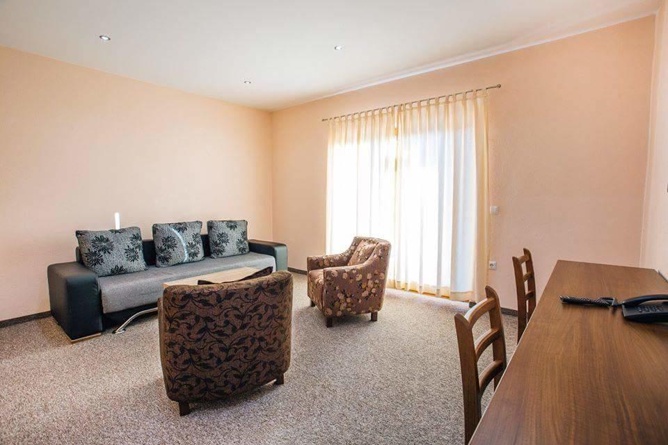 Motel Calypso Травник Экстерьер фото